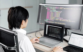 六盘水 ,php声明和调用变量的符号是什么？
